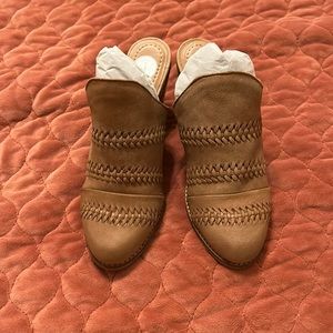 **Journee** mule high heels